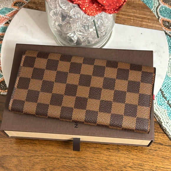 Louis Vuitton Damier The Cherry π Line A beautiful Red Cherry edition by LV. - Picture 10 of 12